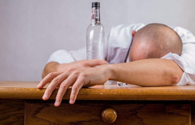 ¿Qué pasa en el cerebro cuando tomamos alcohol?